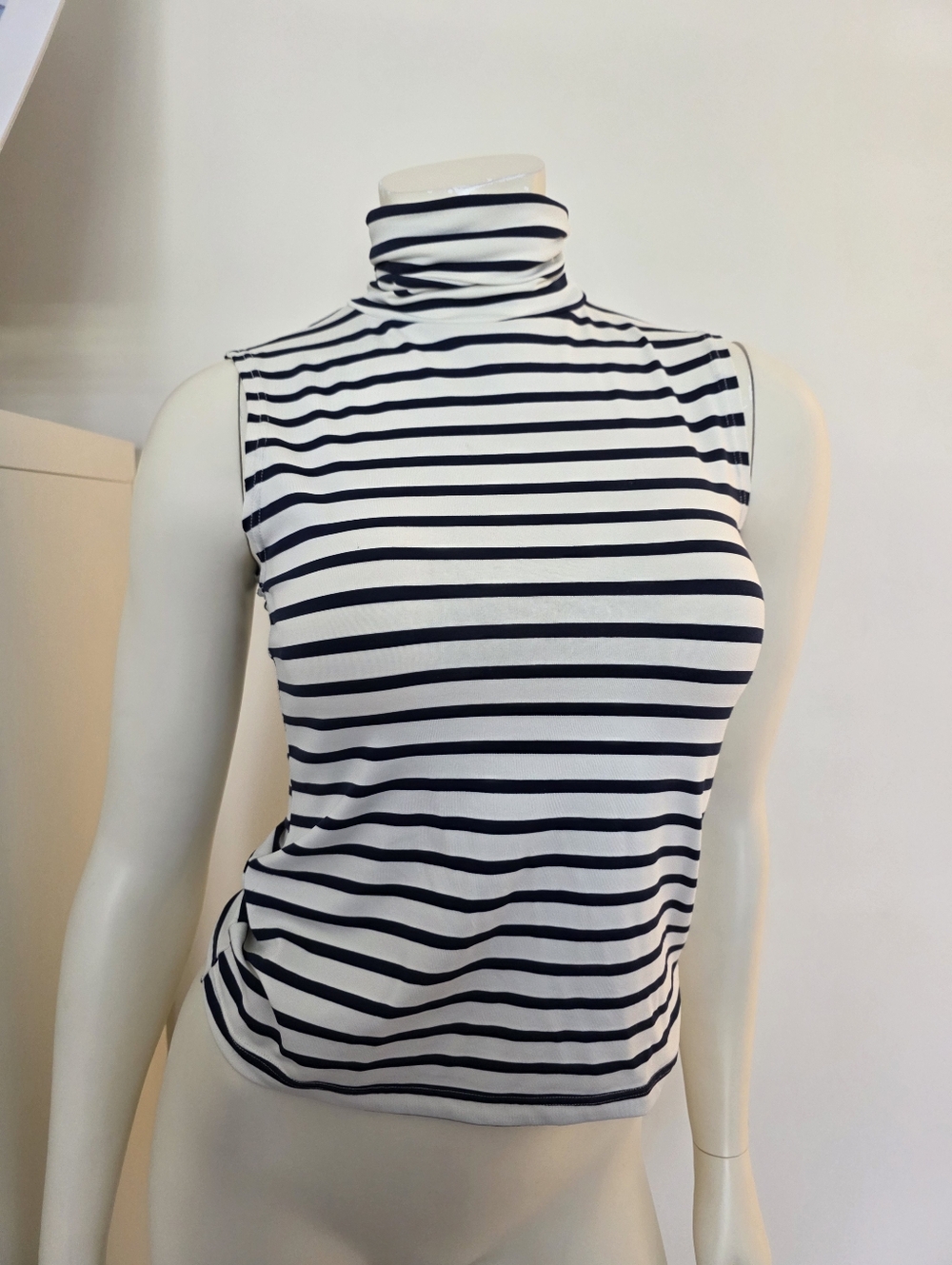 Sleeveless Turtleneck Striped Top White & Navy